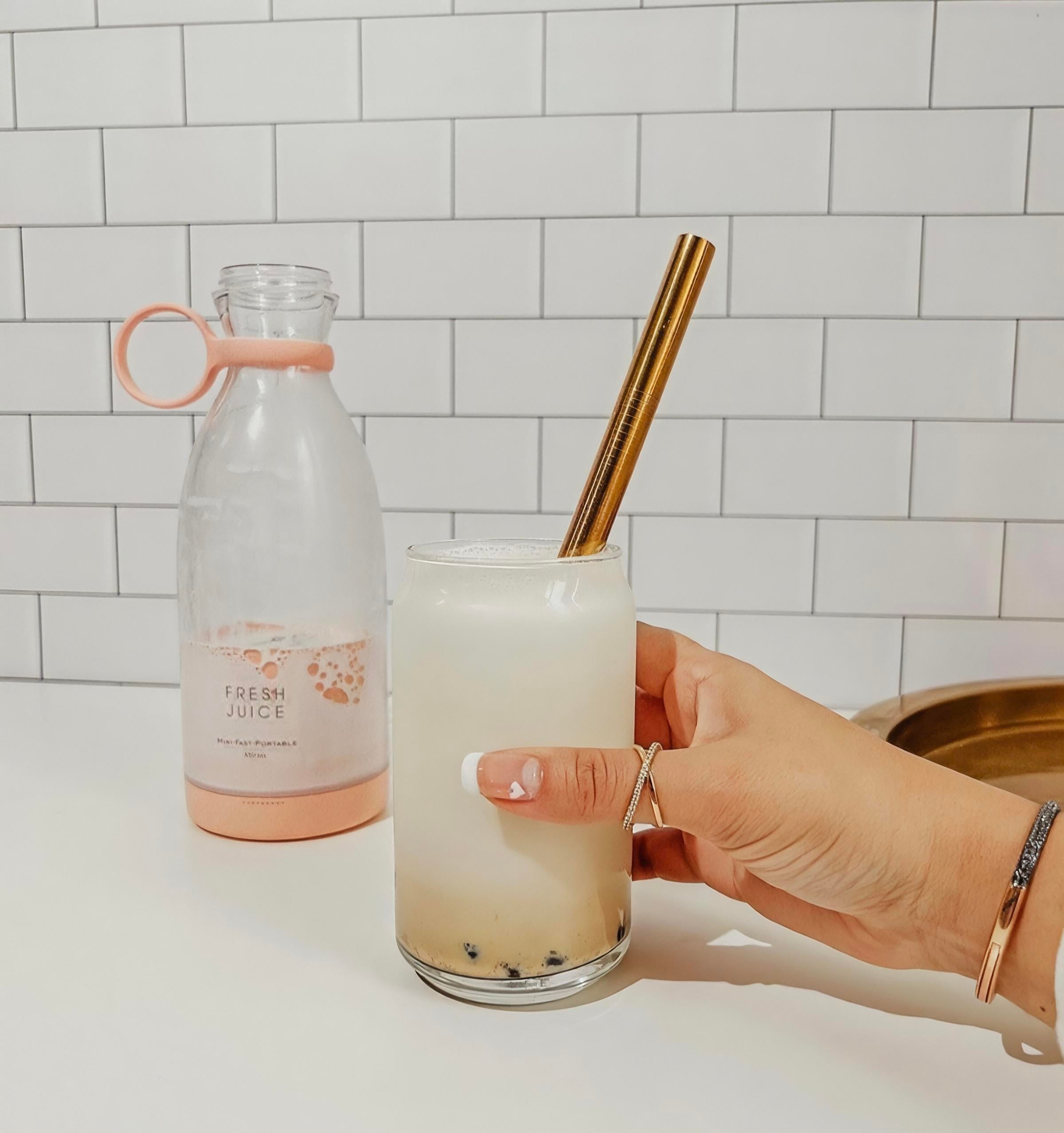 Travel Portable Mini Juice Blender and smoothie maker